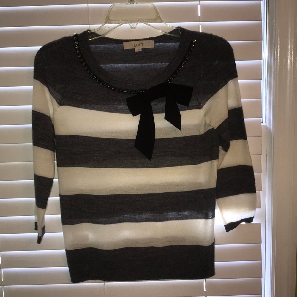 LOFT light sweater